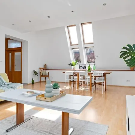 Penthouse 360 Castle View - In The Heart Of Old Town