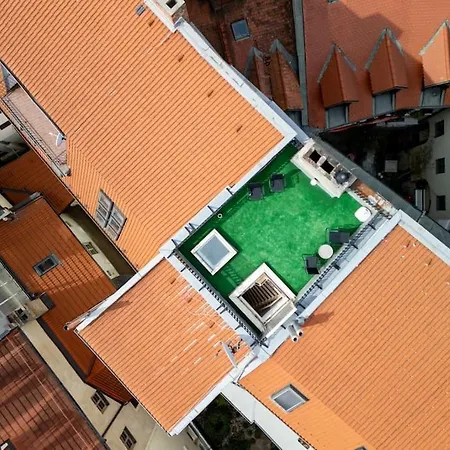 Penthouse 360 Castle View - In The Heart Of Old Town Apartment *