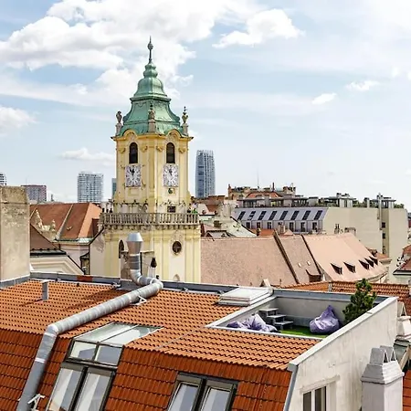 Primaxarya - Maisonette Right On The Main Square With Breath Taking 360 Views Of Bratislava