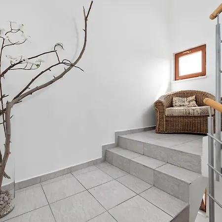 Primaxarya - Maisonette Right On The Main Square With Breath Taking 360 Views Of Apartman