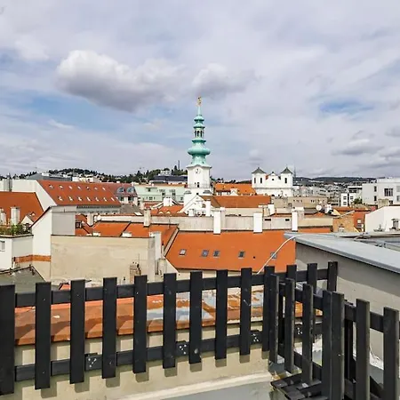 Primaxarya - Maisonette Right On The Main Square With Breath Taking 360 Views Of Bratislava