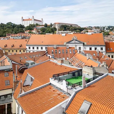 Primaxarya - Maisonette Right On The Main Square With Breath Taking 360 Views Of Apartment Bratislava
