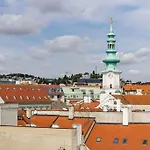 Penthouse 360 Castle View - In The Heart Of Old Town *