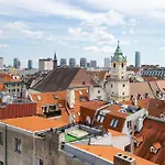 Penthouse 360 Castle View - In The Heart Of Old Town *
