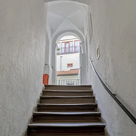 Penthouse 360 Castle View - In The Heart Of Old Town 아파트
