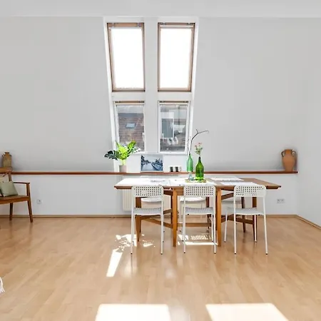 Penthouse 360 Castle View - In The Heart Of Old Town 아파트