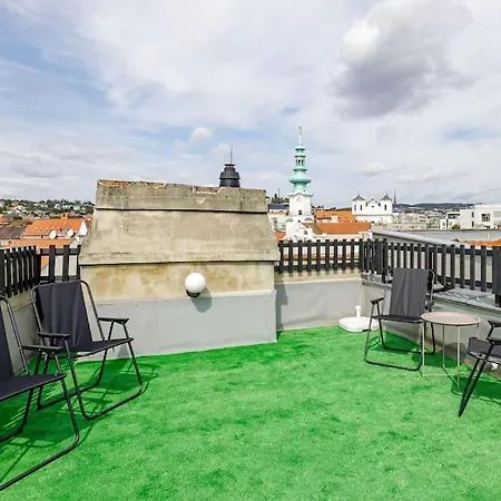 Penthouse 360 Castle View - In The Heart Of Old Town 아파트