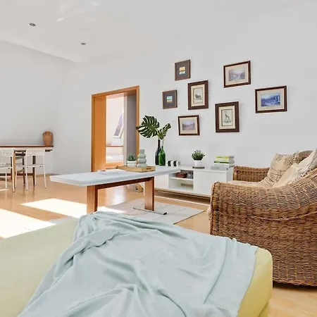 Primaxarya - Maisonette Right On The Main Square With Breath Taking 360 Views Of Apartamento Bratislava
