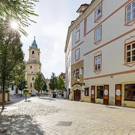 아파트 Penthouse 360 Castle View - In The Heart Of Old Town